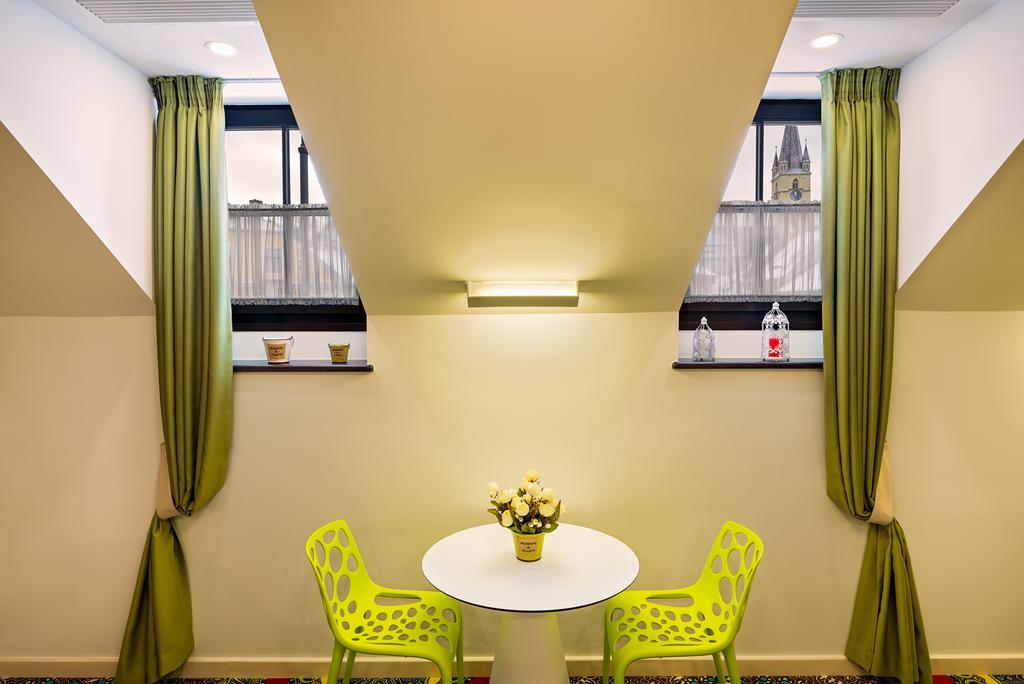 Blumenhaus Sibiu Aparthotel Exterior photo