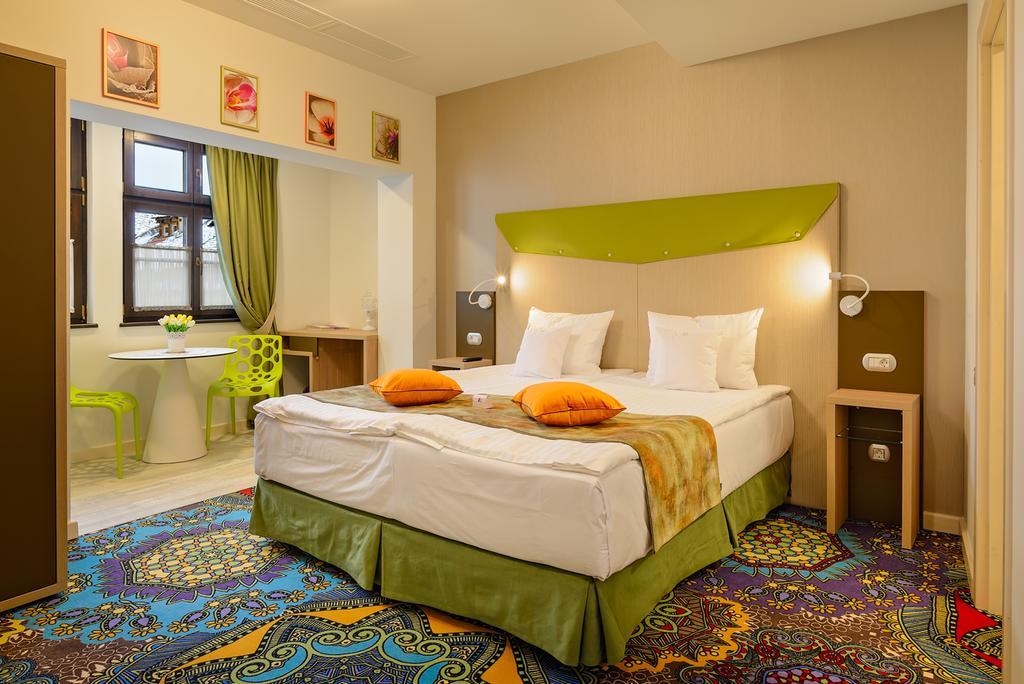 Blumenhaus Sibiu Aparthotel Exterior photo