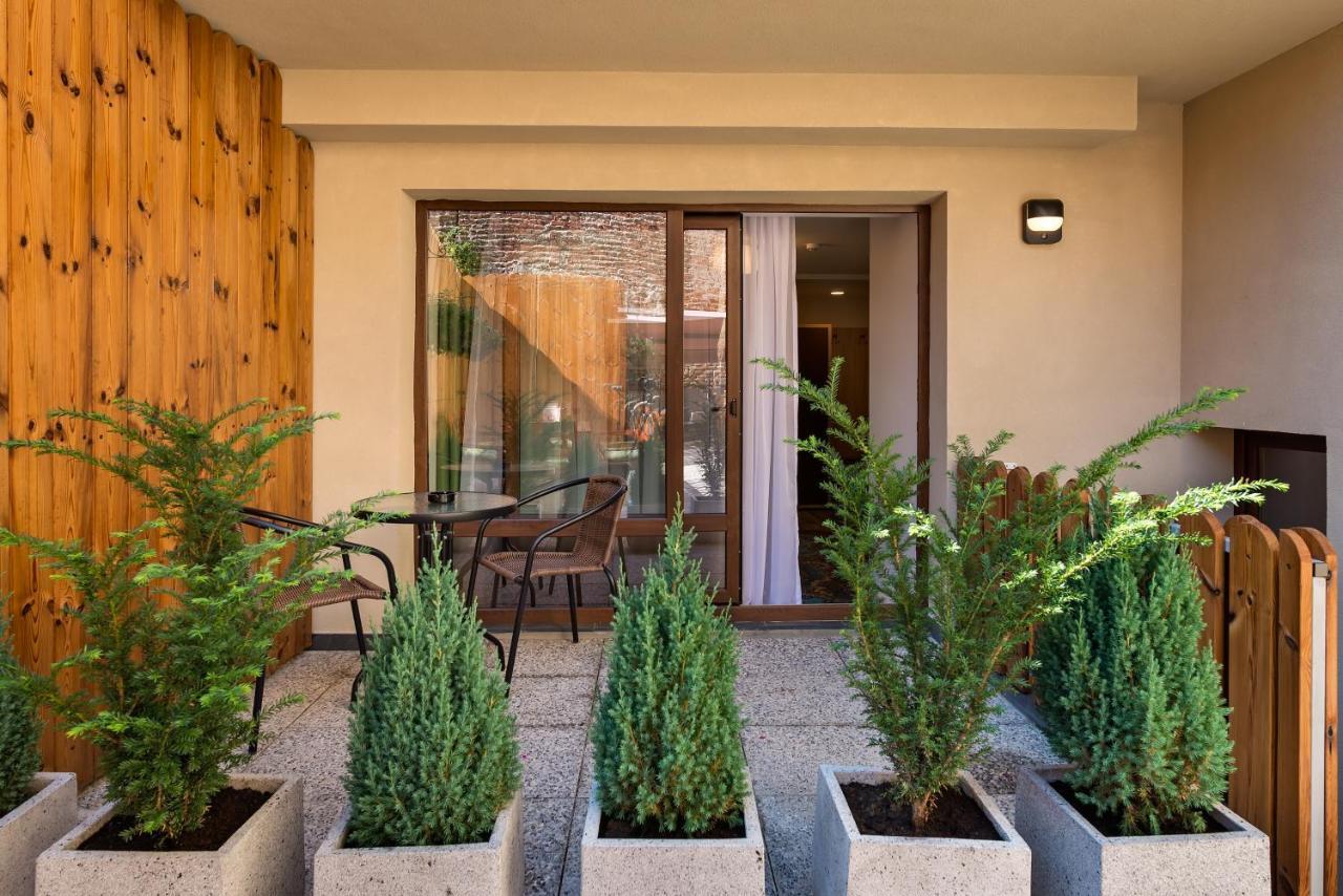 Blumenhaus Sibiu Aparthotel Exterior photo